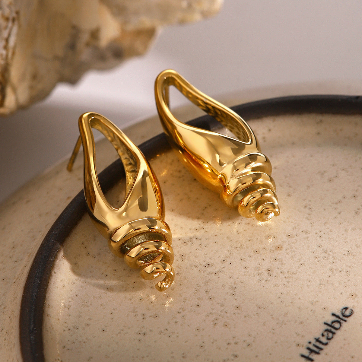 European And American Exaggerated Conch Earrings Summer Vacation High Sense 02317e65 734a 4f0c b53a cb4ee6243f60