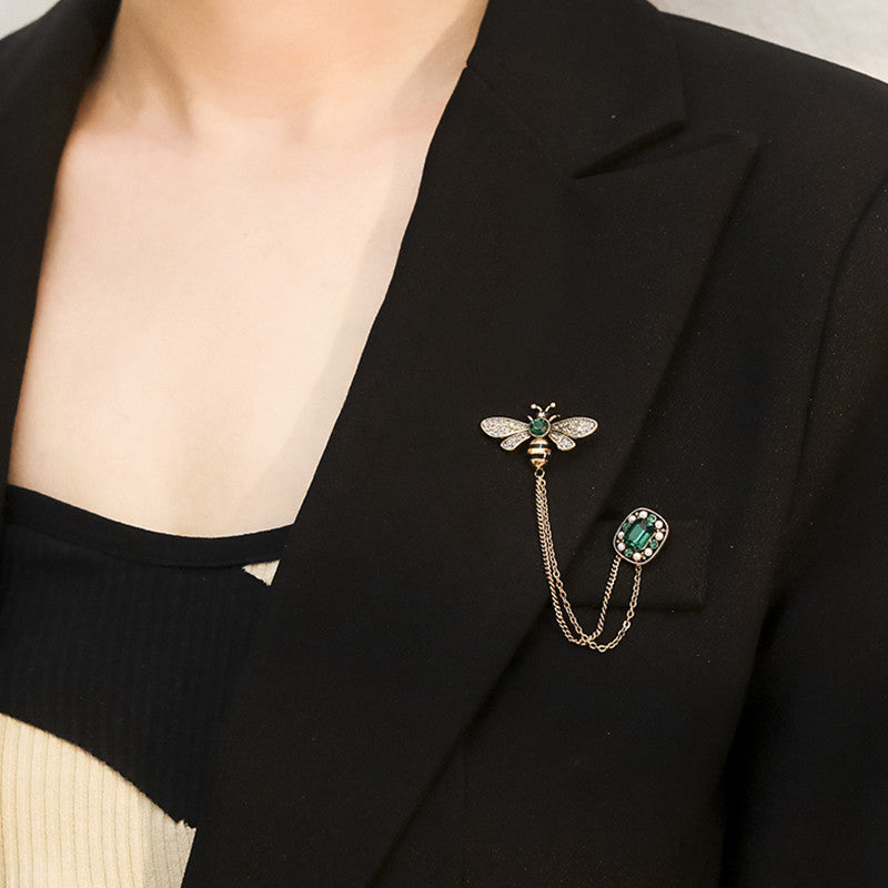 Little Bee Tassel Brooch Retro Personality Chain 0f91bed6 dd2e 47be aa7d 3b8fb409ccb1