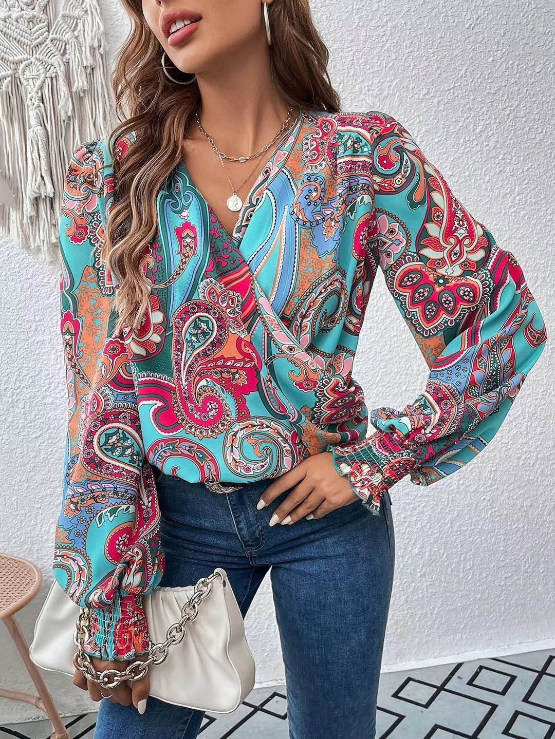 Women's Elegant Women's V-neck Lantern Sleeve Style Solid Color Shirt 0f98906e 02e2 4712 bca8 f95997eb1591