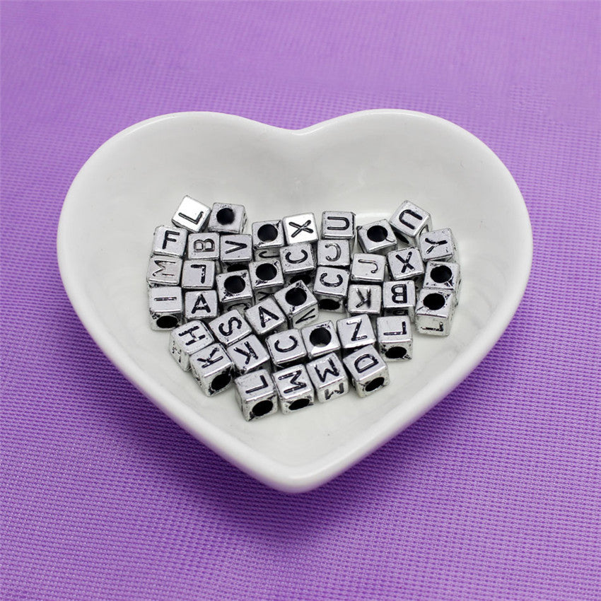 Acrylic English alphabet beads 10145180378520