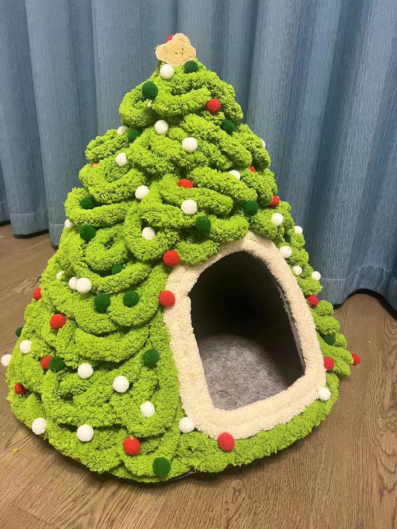 Christmas Handmade Felt Indoor Tent Style Enclosed Cat Nest 10fb7817 5382 427e 847e 98b55153aa12