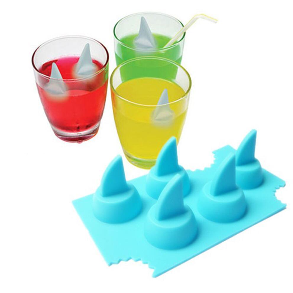 Cold drink ice shelf as shark fin ice cube freezing mold in the ice mold 1533259003135 TIM 20180803091252