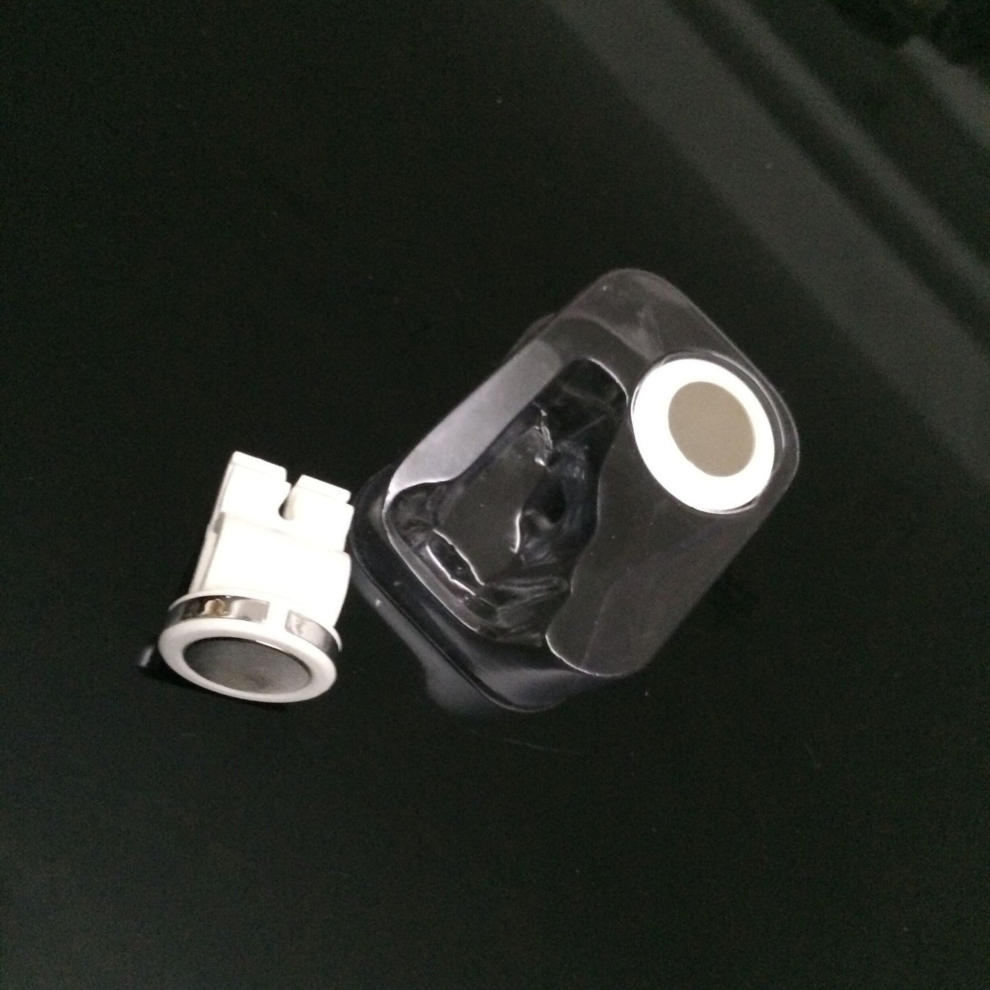 Mini Car Phone Holder For Car Air Outlet Magnetic Holder Universal - 图片 3