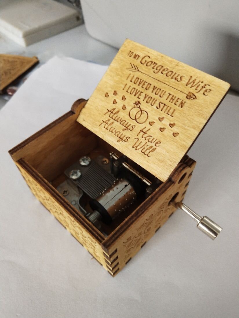 Hand-cranked Music Box Handmade Music Box 1619618647528