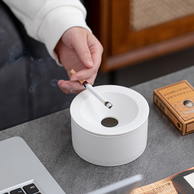 New Chinese Ceramic Ashtray Anti Fly Ash With Lid Funnel Type Creative Cute Hotel Bar Special Custom 1620808365688