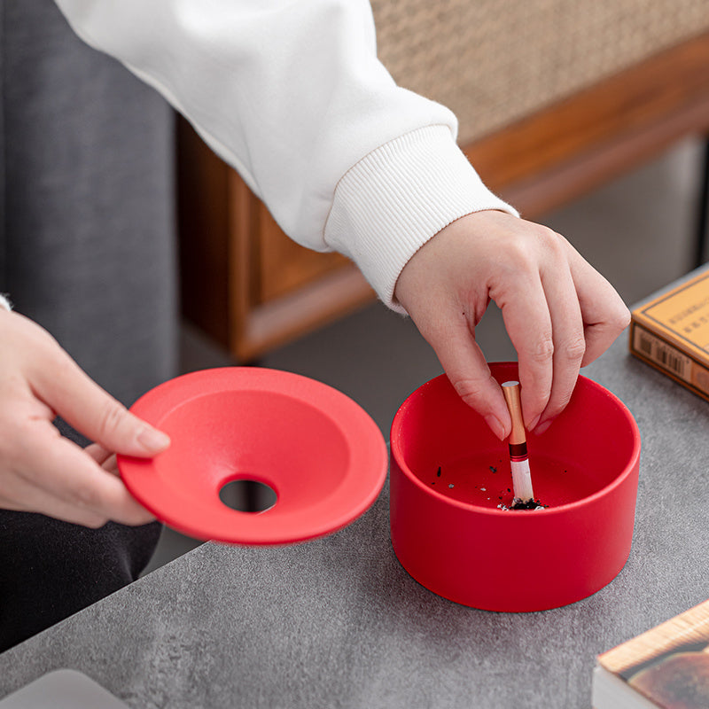 New Chinese Ceramic Ashtray Anti Fly Ash With Lid Funnel Type Creative Cute Hotel Bar Special Custom 1620808365689