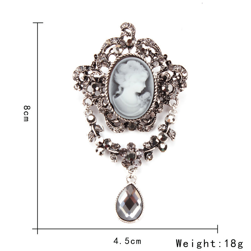 Retro Palace Brooch Female Brooch Female Anti Light European And American Fashion Beauty Head Picture Windbreaker Badge Pin C