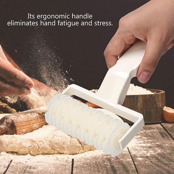 Kitchen Pizza Roller Pin Bread Hole Puncher DIY Baking Needle Tool Biscuit Wheel Pin Pasta Dough Crimper Kitchen Pizza Tool 1