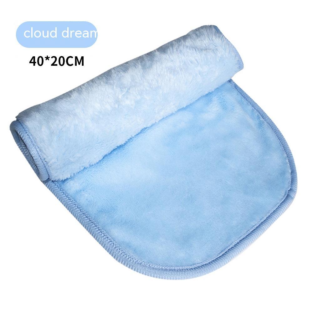Reusable Facial Makeup Remover Towel 1a64f3f5 6652 4701 a4da 267d5933691f trans