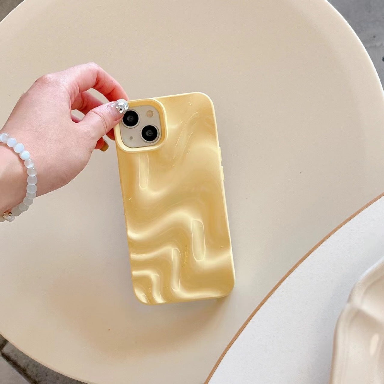 Three-dimensional Pleated Water Ripple Phone Case 2028fc23 fede 4433 974d 8d336294b97a