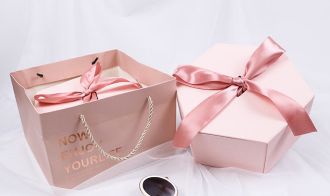 Gift box 2175457518991