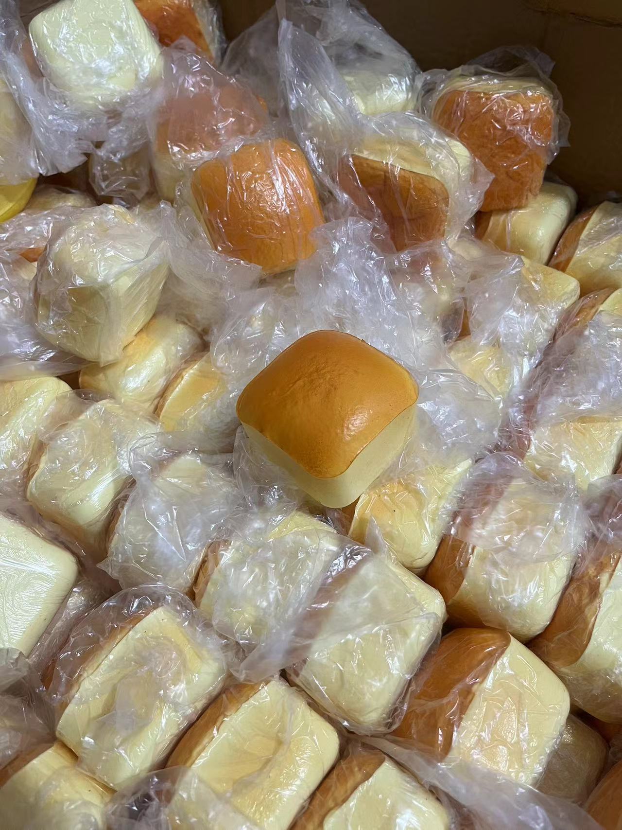 Slow Rebound Simulation Food Cheese Cake Compressable Musical Toy 29778013 235a 4926 af4c 659a0343da89