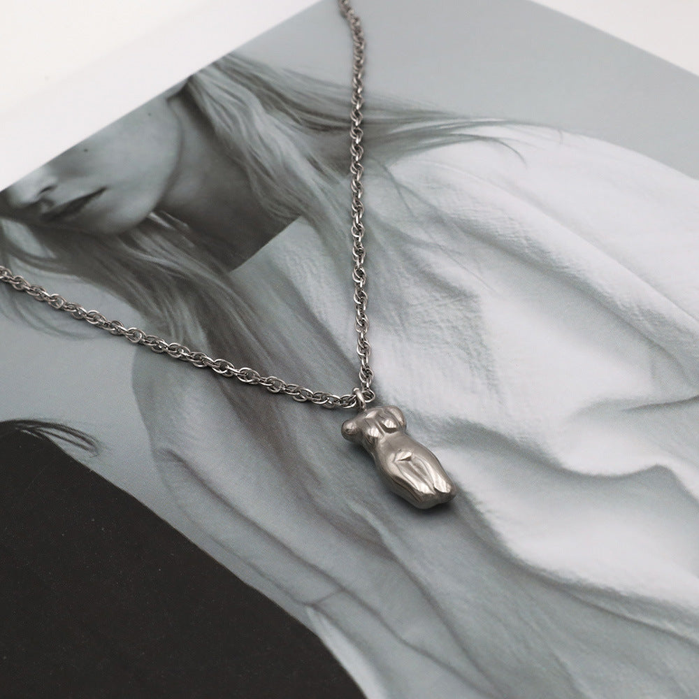 18K Stainless Steel Clavicle Chain Female Portrait - HD Wireless Product #4