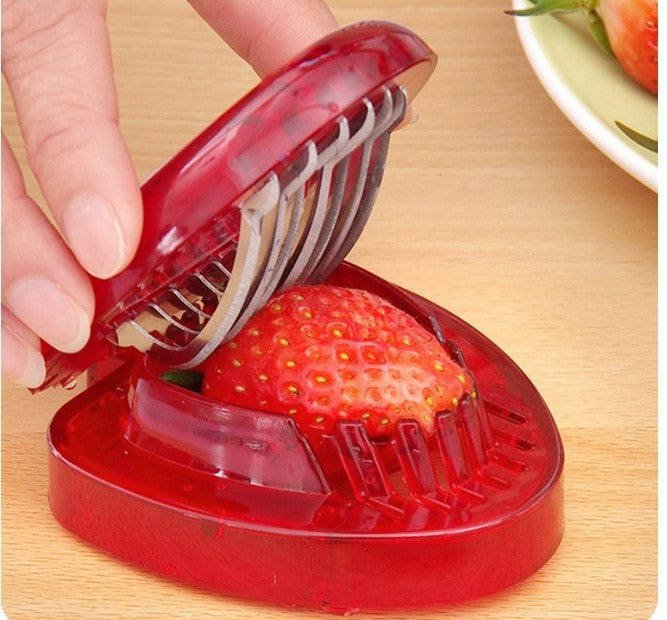 Red Strawberry Slicer Plastic Fruit Carving Tools Salad Cutter Berry Strawberry Cake Decoration Cutter Kitchen Gadgets 314384