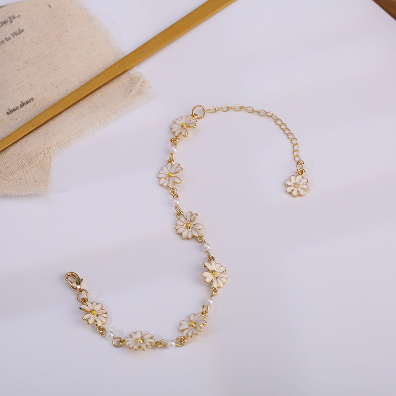 Sweet Personality Artistic Design Simple And Daisy Bracelet Contrast Color Adjustable Bracelet 3ef4856c f277 4937 a37d c25a9a