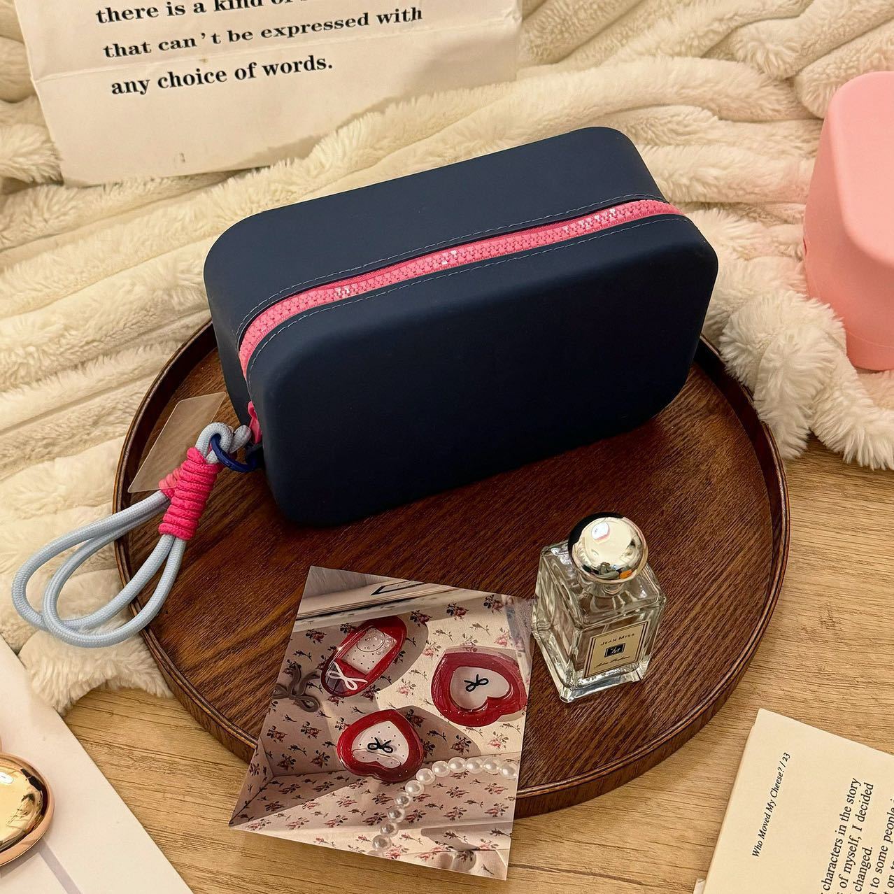 Silicone Cosmetic Bag Large Capacity Portable Waterproof 4163dfaa d249 434b a18a 2d4b6e03c0d8