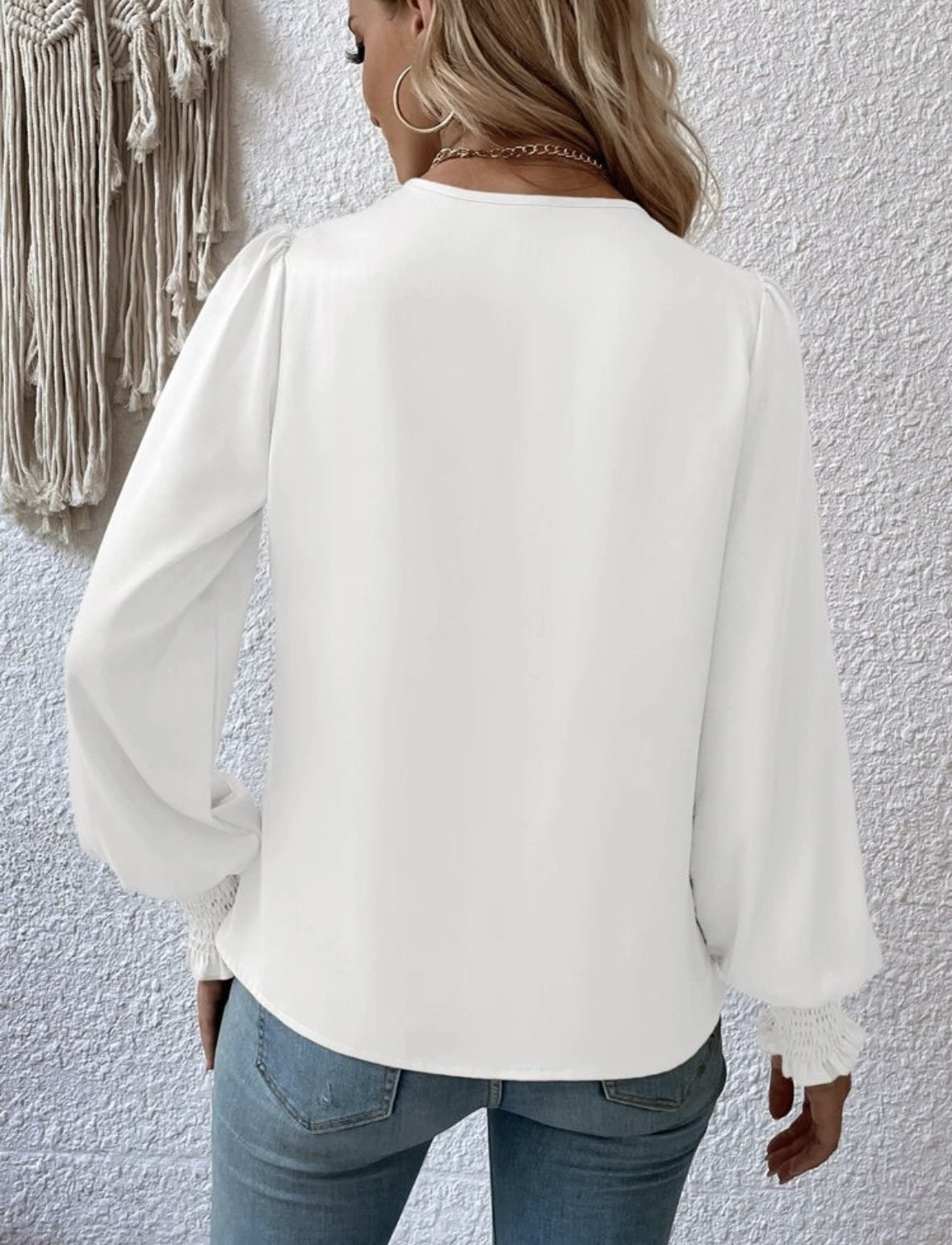 Women's Elegant Women's V-neck Lantern Sleeve Style Solid Color Shirt 449f48ef 07e9 40e8 8fd5 1b8aec982f1b