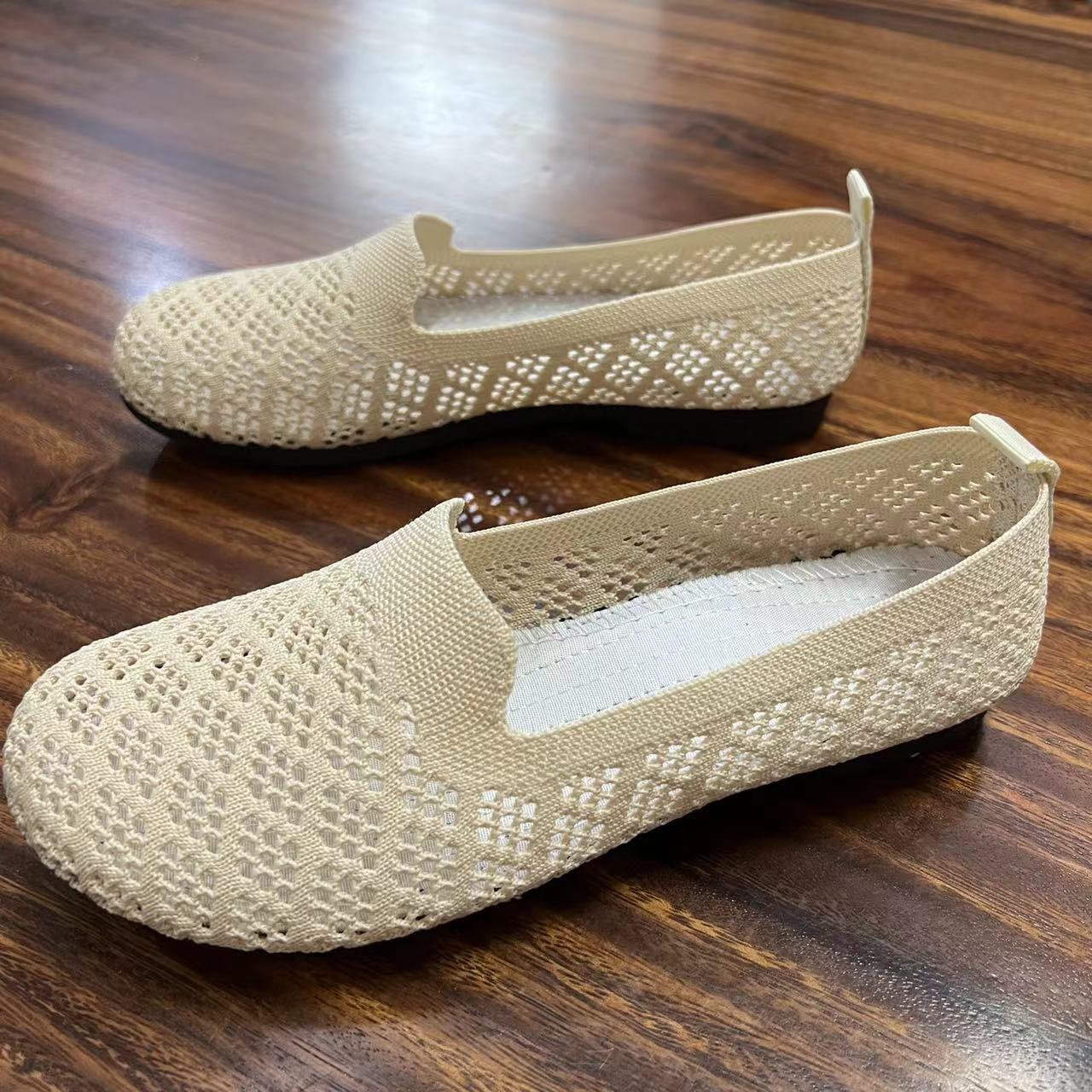 Slip-on Fly-kit Mesh Breathable Casual Women's Shoes 44f1a80f d7bf 48d1 905c 39bc7f309911