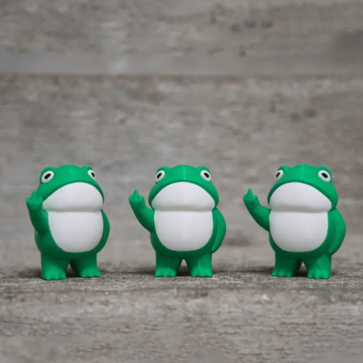 Little Frog Resin Ornament Crafts 45e401a9 a593 4931 9ba2 1016d449c1cb