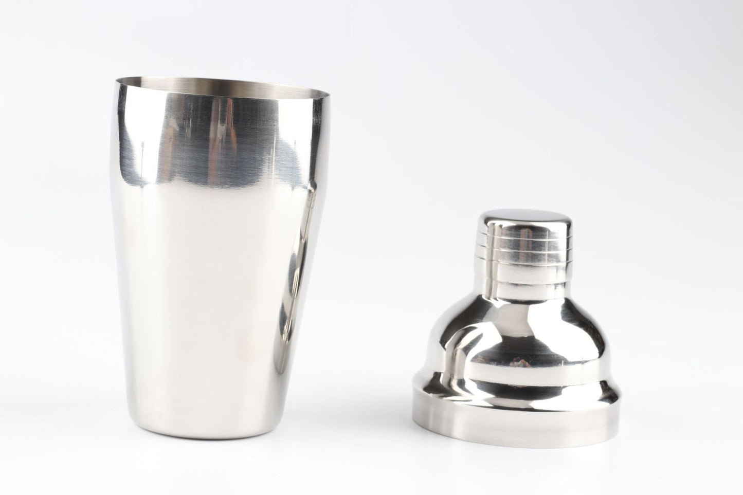 Stainless Steel Cocktail Shaker with Wooden Stand for Home Bar Party 4812235755756