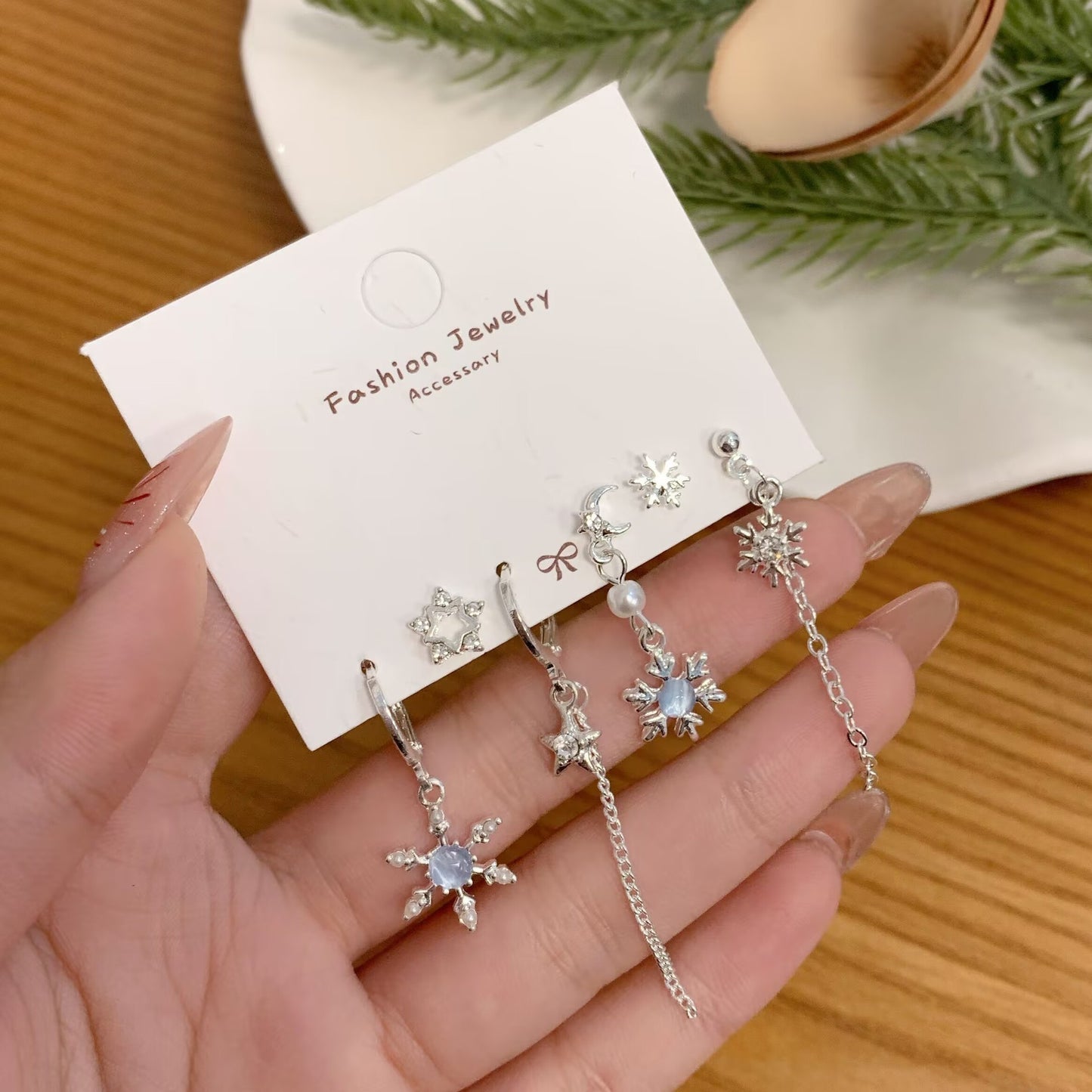 Minimalist Personality Love Butterfly Ear Clip Suit Female 49105e6d 5c76 49e1 97b5 2c2a372ddc64