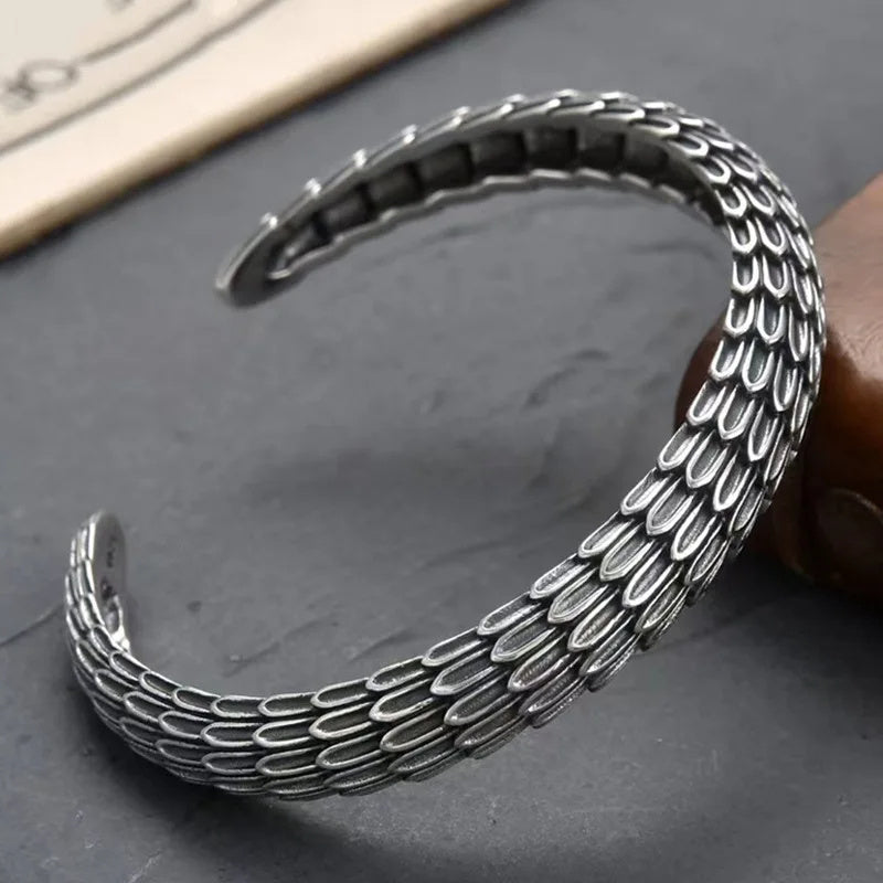Crater Design Bump Bracelet Fashion 493ac66e f66b 41f4 b2fa 204ff01a402c