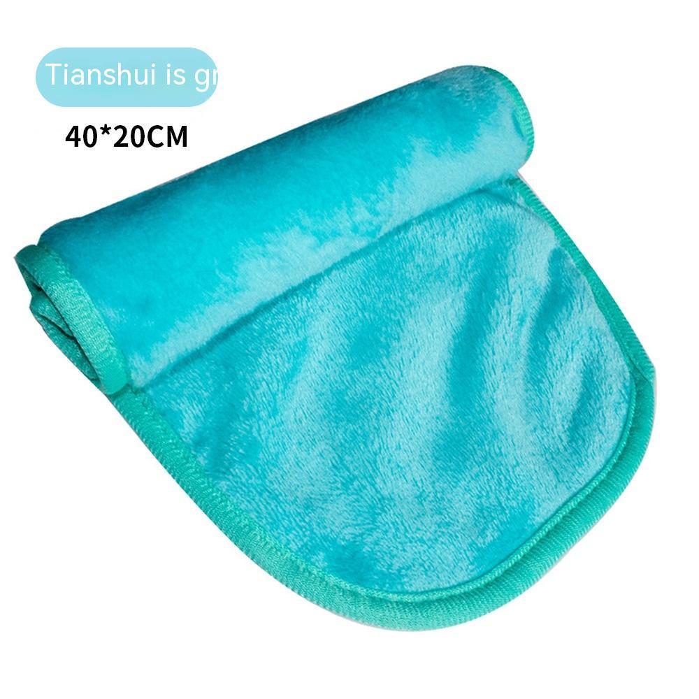 Reusable Facial Makeup Remover Towel 4ebb2a69 44a6 4d6e a5fe 0f3669b4cdcd trans