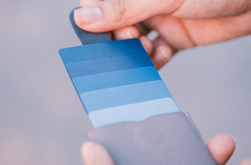 Cascading pull card package colorful gradient ultra-thin wallet simple smart multi-card portable business card package 569498