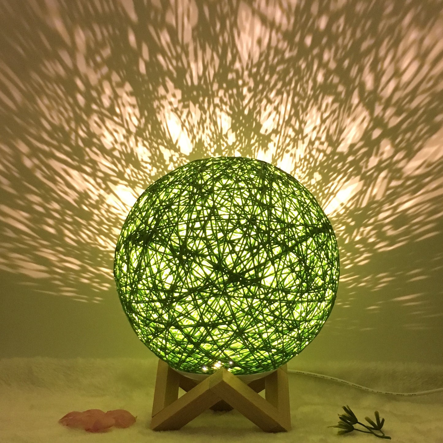 Amazon Hot Selling Creative Linen Table Lamp Novel and Unique LED Intelligent USB7 Color RGB16 Color Remote Control Rattan Ba