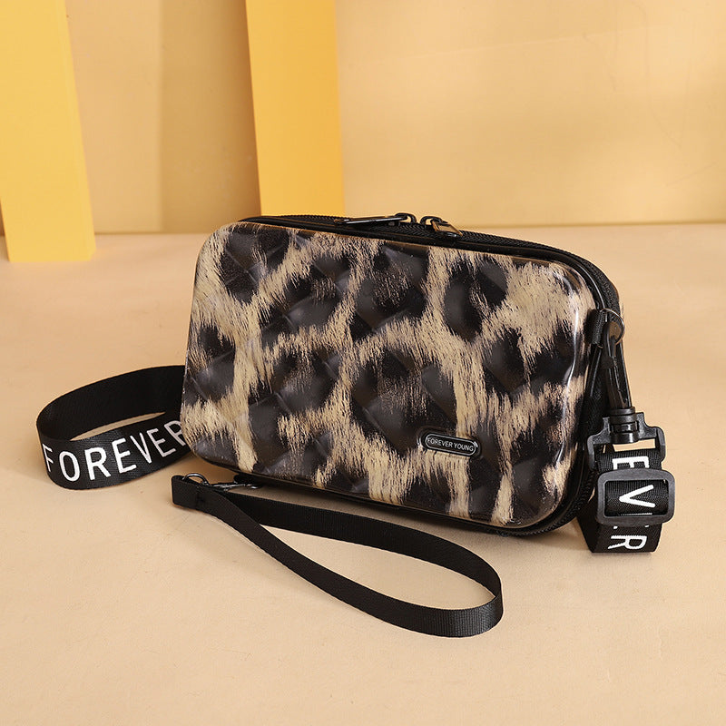 Women's Stylish And Portable Casual Messenger Bag 5bde10cd de53 45b9 b911 202cc5c3faf2