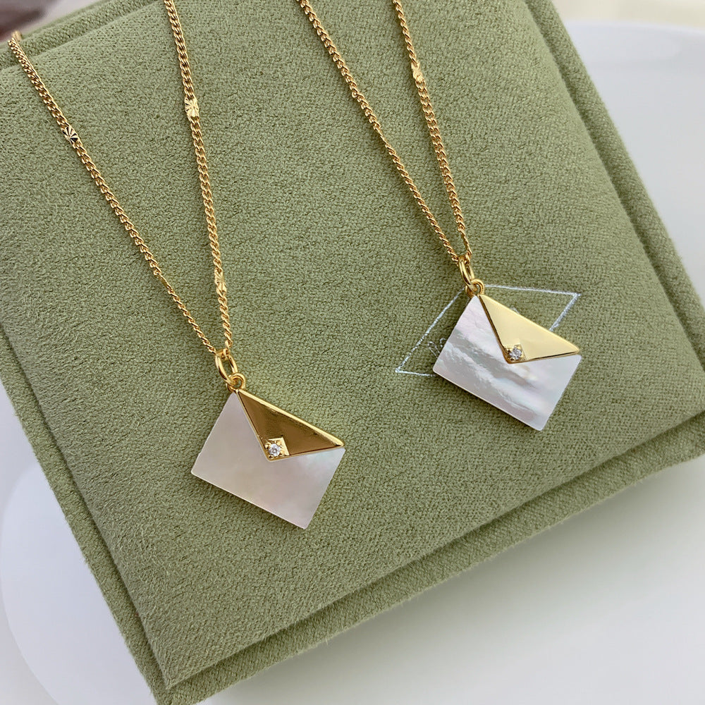 Fashionable All-match White Shell Envelope Pendant Necklace 5cc65cf3 2e2c 46a3 b645 0e9bdde5afea
