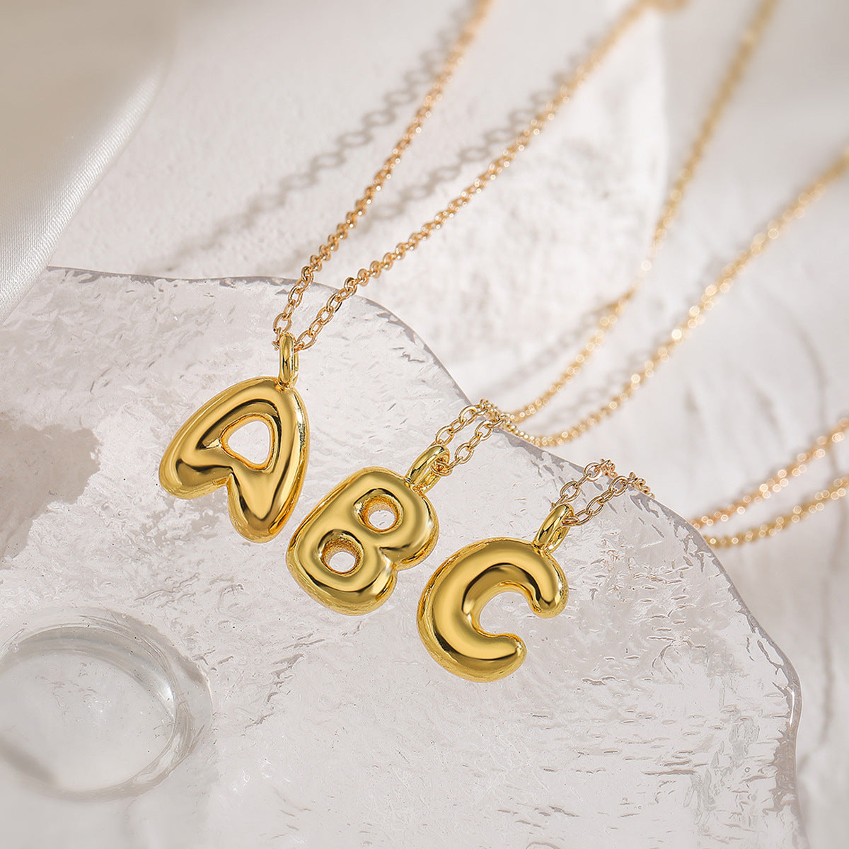 Copper Plated Gold 26 English Letters Pendant Necklace Niche Personality Clavicle Chain 6120789b b716 4583 8ab0 fd94d528ea8a