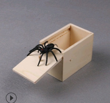 Prank Spider Wooden Scare Box Trick Play Joke Lifelike Surprise April Fools' Day Funny Novelty Toys Gags Practical Gifts 6958