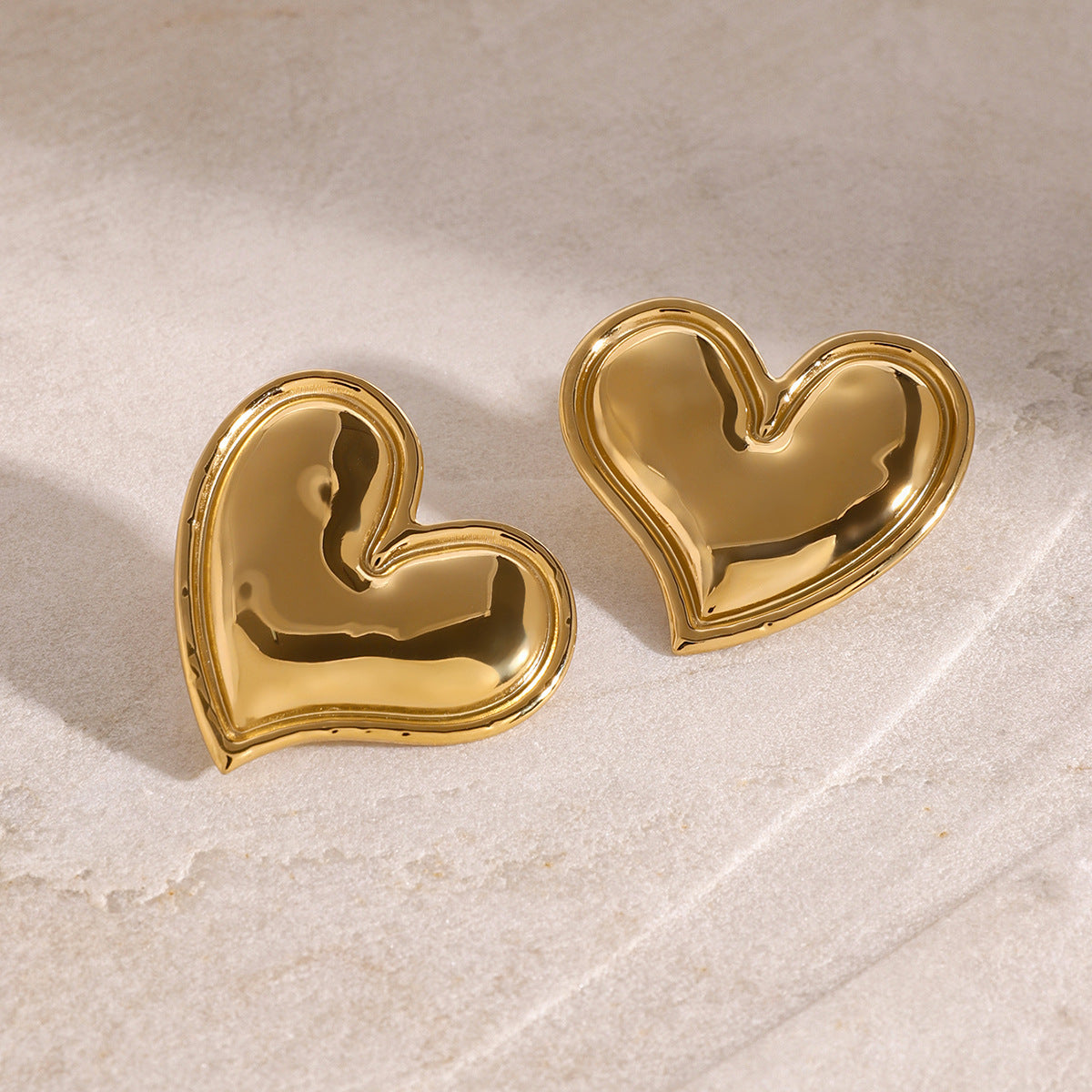 Female European And American Stainless Steel Heart-shaped Earrings 86e7f69d 31f4 4f6e 8c9f 9ef000db5941