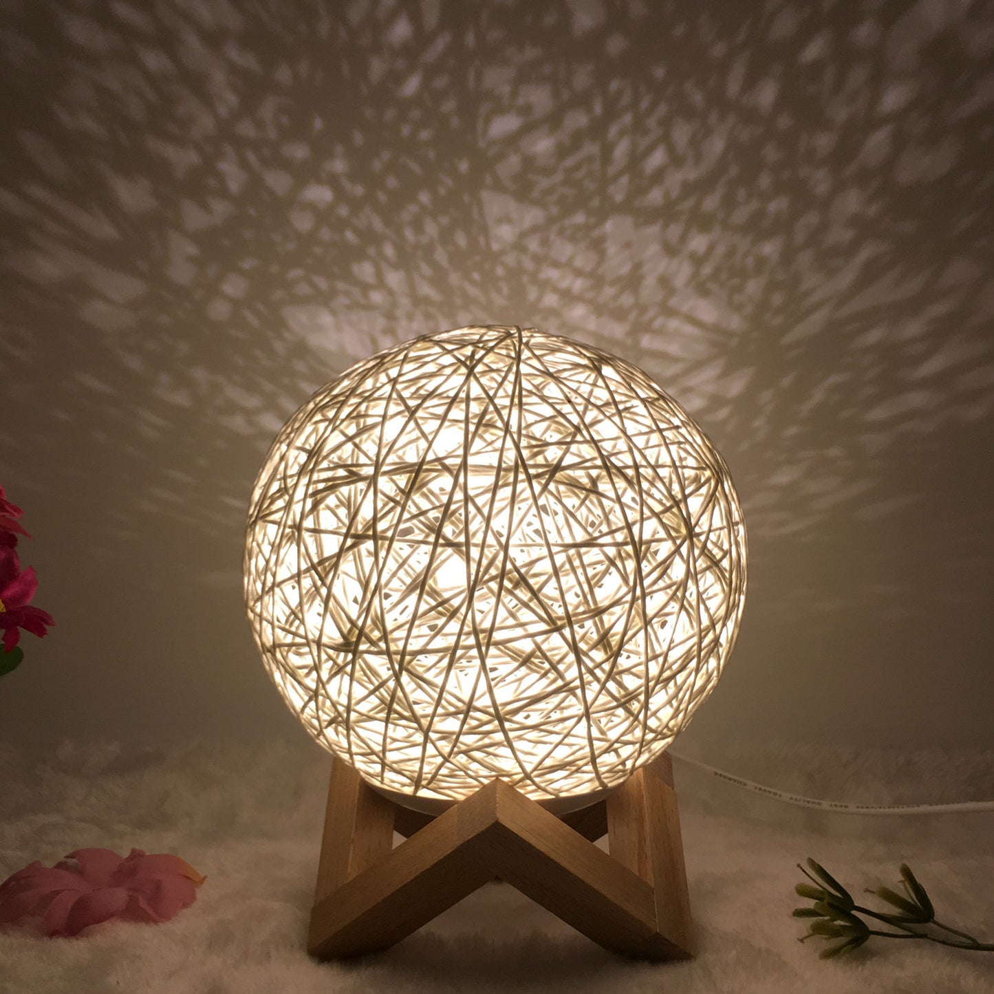 Amazon Hot Selling Creative Linen Table Lamp Novel and Unique LED Intelligent USB7 Color RGB16 Color Remote Control Rattan Ba