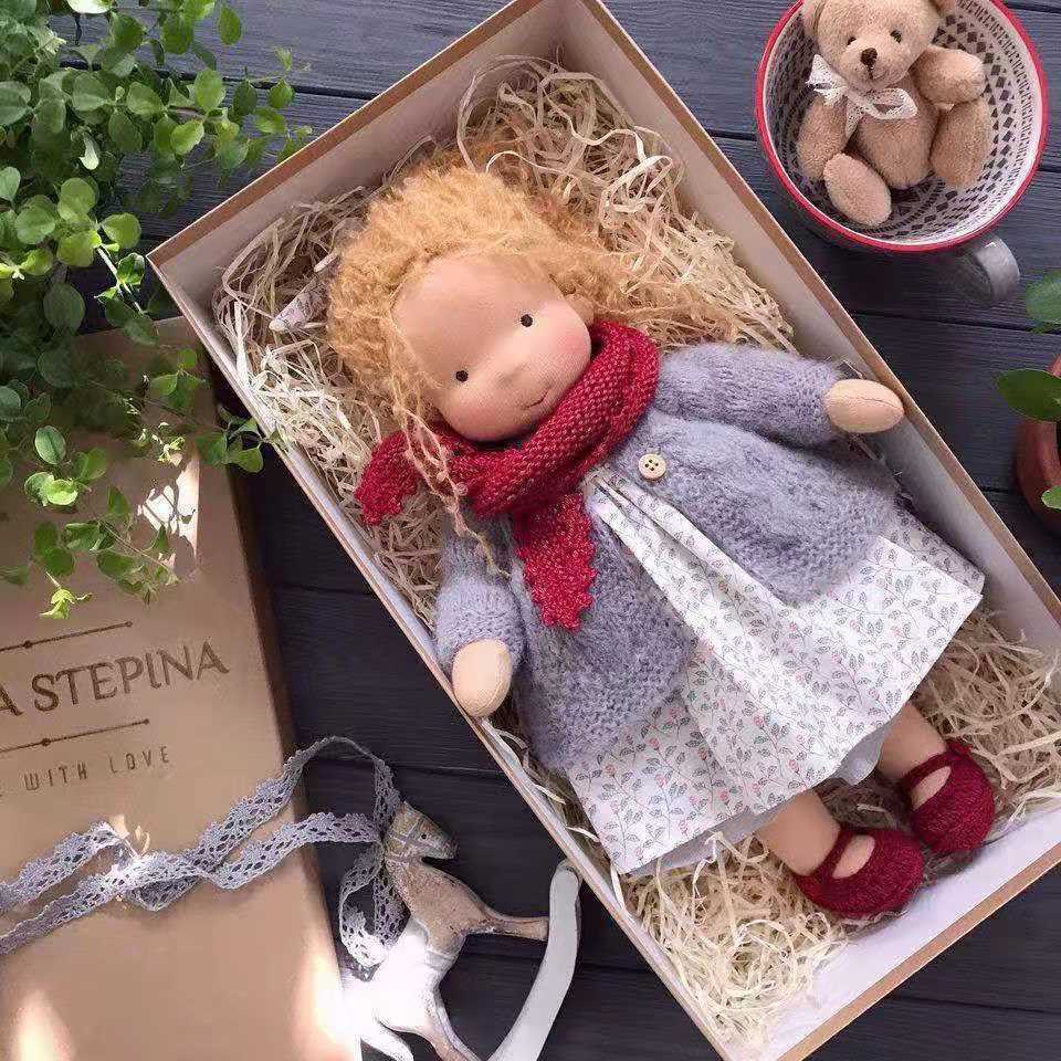 Handmade Plush Doll Golden Curly Girl Finished Product 96539530 2d42 475c 9587 1c72ff19741e