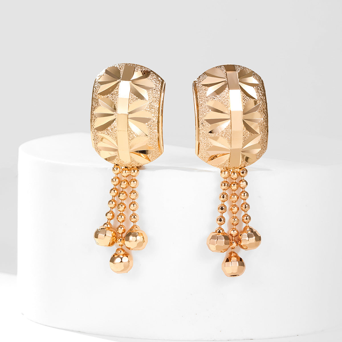 Women's Fashion Graceful Personality Zircon Earrings 9a068d43 2882 4226 9892 6c565012891b