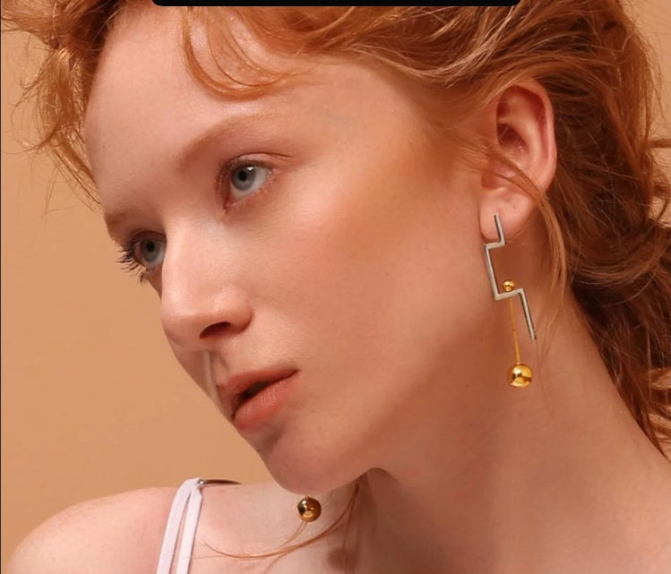 18K Gold Plated Titanium Steel Geometric Steel Ball Mixed Color Earrings - HD Wireless Product #2