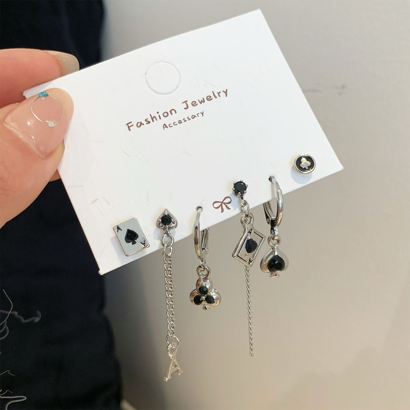 Minimalist Personality Love Butterfly Ear Clip Suit Female 9d4597d6 c32c 4ac8 91fd 5e91da7bc6c0