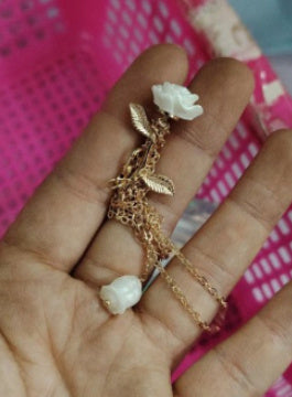 Simple Temperament Rose Flower Pearl Pendant Clavicle Chain 9f91aac4 8c53 48c4 96f0 a8b541a2dfce