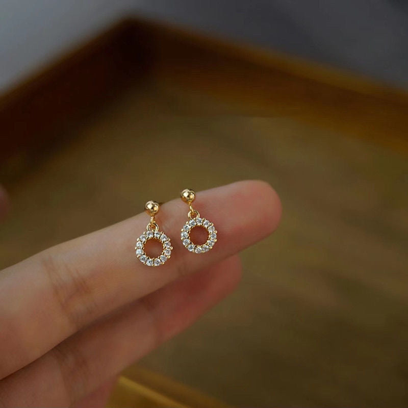 Wine Red Bean-shaped Stud Earrings Retro O1CN01r9LcNI20nVVSZihts 2204814786894 0 cib