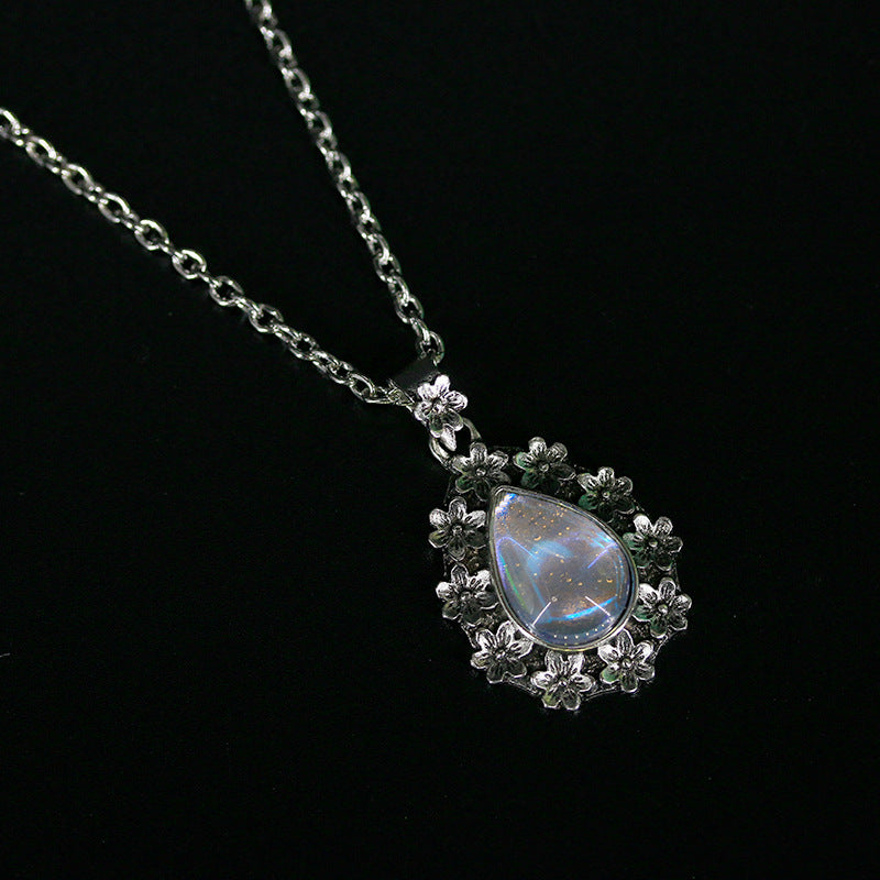 Bohemian Vintage Flower Moonstone Pendant Necklace a696539a 3807 4bd5 8ba0 3912fc2fdc38