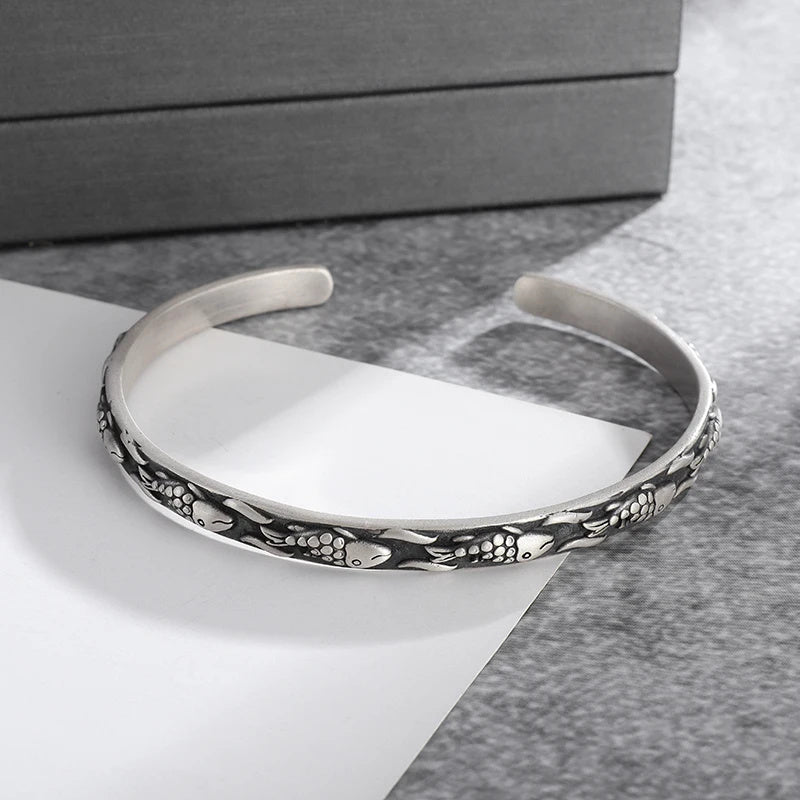 Crater Design Bump Bracelet Fashion ac92d68f aadd 414f b7a5 1e7ff1bc36a6