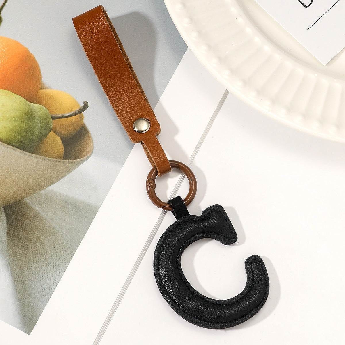 Fashion All-Match 26 Full Letter Leather Key Chain Pendant adb2f7e6 26d5 4d70 a37f 33949ee312ad