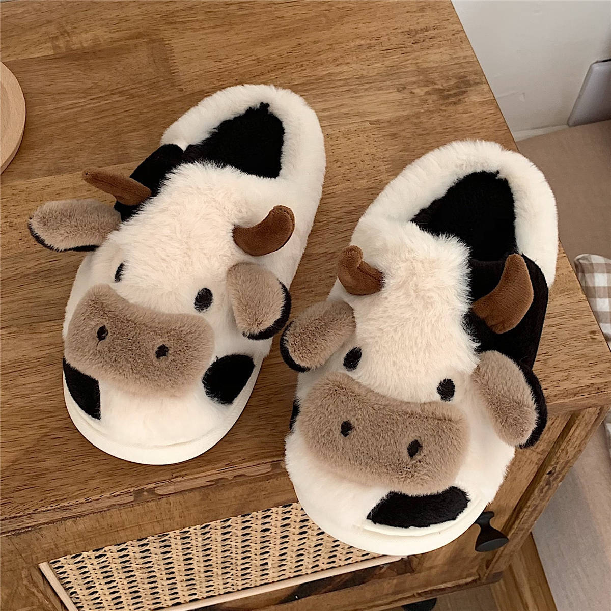 Cute Cow Animal Slipper For Women Girls Fashion Kawaii Soft Fluffy Winter Warm Slippers Woman Cartoon Milk Cow House Slippers