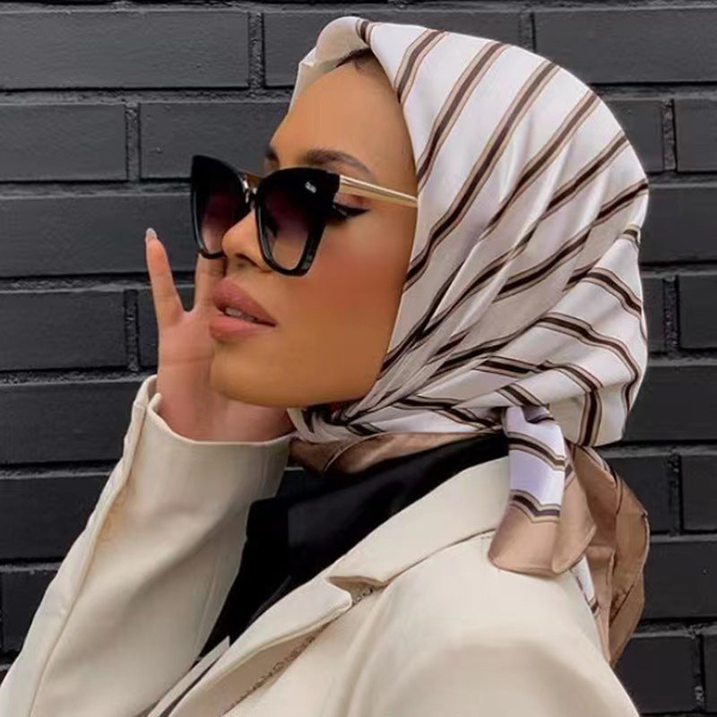 Chain Printed Scarf Women's Casual Scarf 90 90cm Satin Large Kerchief c9d7866d 2bdd 4372 9900 5728c0224d69