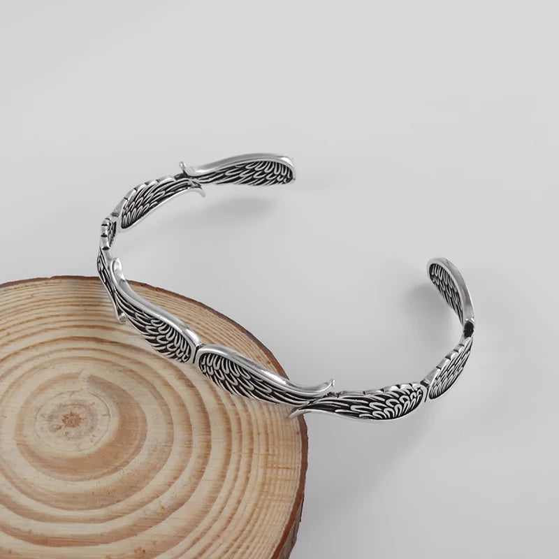 Crater Design Bump Bracelet Fashion d45add4c dd6b 4767 b902 a39225afe874