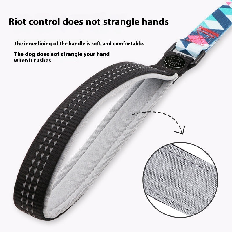 Hand Holding Rope Out Anti-lost Dog Leash Pet Supplies d565cd11 d9e8 482a af82 44e961df169f