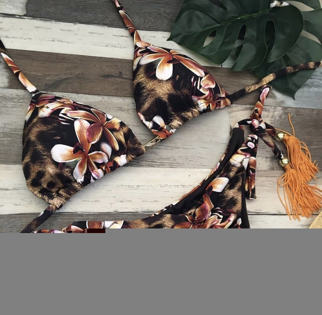 Women's Beach Split Printed Swimsuit d5817ffe c1c1 4d03 8fb3 7253506dac38 d741a132 3f01 4924 a212 a02b1c620792