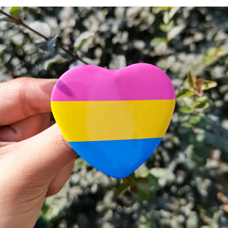 Creative Heart Shaped Rainbow Flag Badge e4ef5f4e ece3 4e26 b0ba 5fccb10a90e0